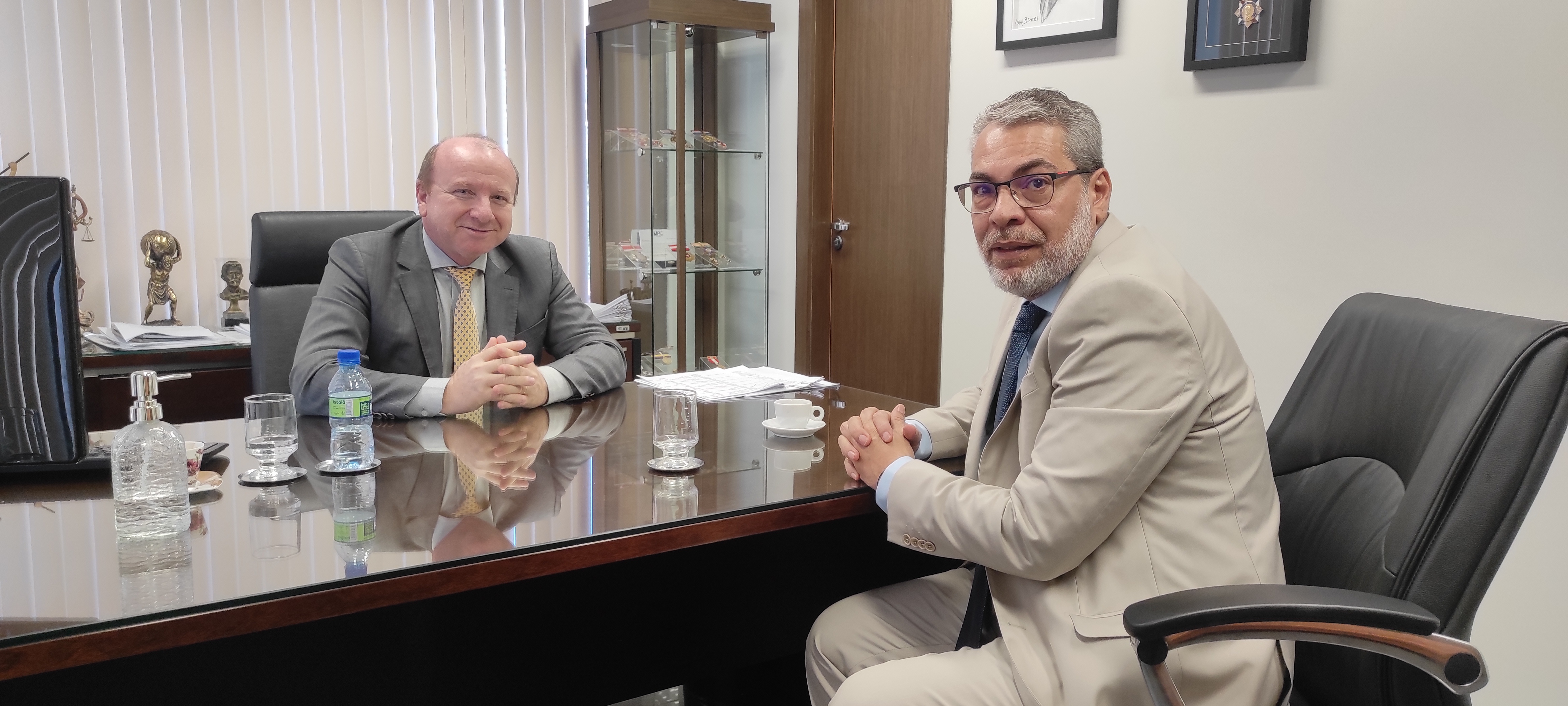 Visita ao TCE reforça compromisso da OGE com a transparência pública