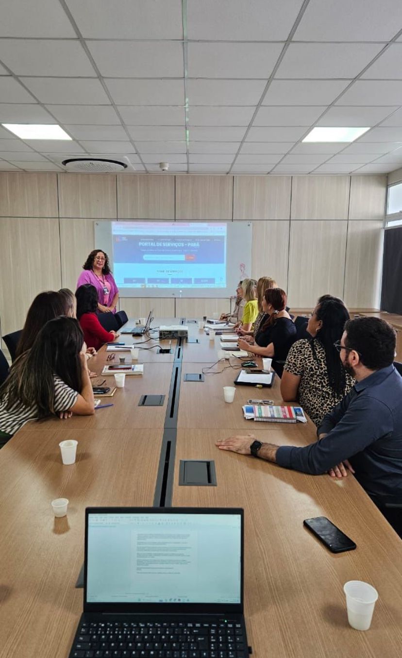 Treinamento das Cartas de Serviço com a equipe da SEDUC