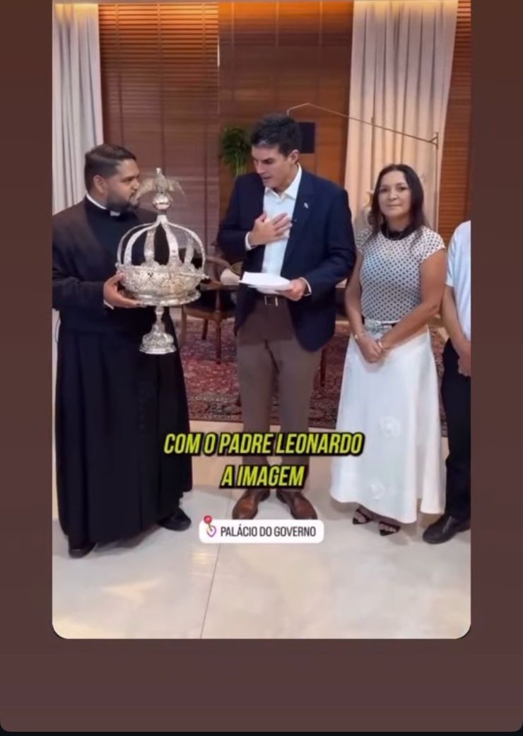 COROA DO DIVINO ESPIRITO SANTO DE MOJU