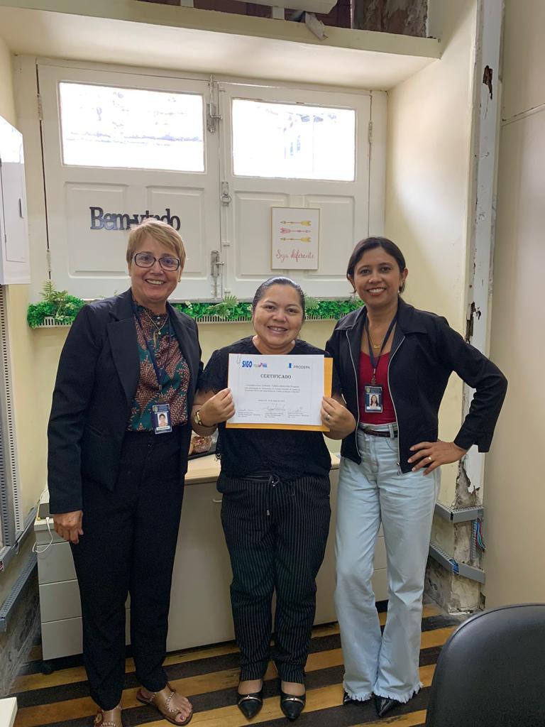 Entrega de certificados após o treinamento do SIGO a SEJU